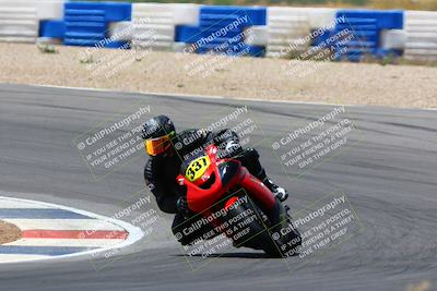 media/Apr-30-2023-CRA (Sun) [[020fcf5d43]]/Race 3-1000 Amateur Supersport/